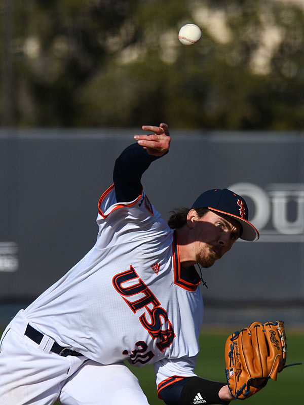 John Chomko pitching in the last inning in UTSA's 6-5, 10-inning victory over No. 2 Stanford on Monday, Feb. 28, 2022 at Roadrunner Field. - photo by Joe Alexander
