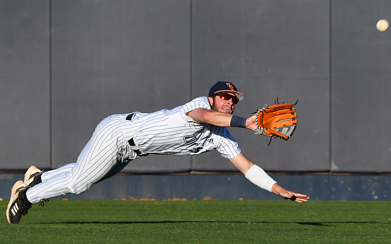 UTSA outfielder Chase Keng snares a line drive near the right-field line against Louisiana Tech on Friday, March 18, 2022, at Roadrunner Field. - photo by Joe Alexander