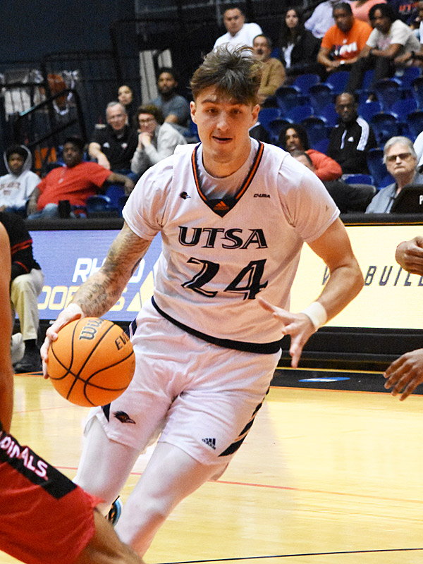 Jacob Germany playing for UTSA men's basketball against Incarnate Word on Nov. 28, 2022, at the Convocation Center. - photo by Joe Alexander