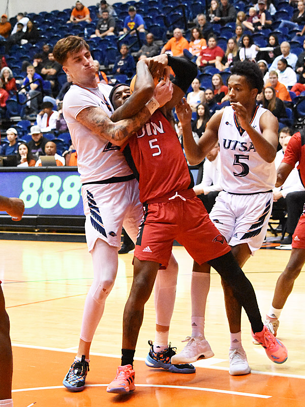 Jacob Germany playing for UTSA men's basketball against Incarnate Word on Nov. 28, 2022, at the Convocation Center. - photo by Joe Alexander