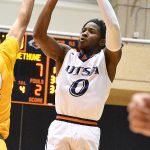 UTSA guard John Buggs III playing against Bethune-Cookman on Dec. 18, 2022, at the Convocation Center. - photo by Joe Alexander