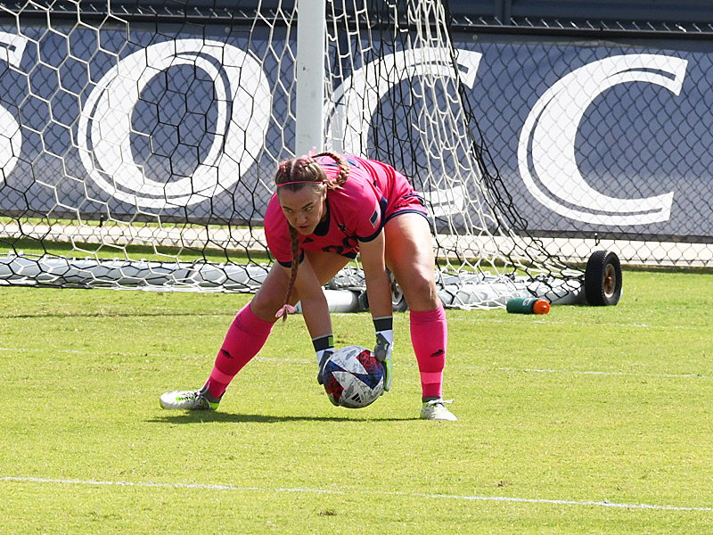 Jasmine Kessler. South Florida beat UTSA 1-0 in women's soccer on Sunday, Oct. 22, 2023, at Park West. - photo by Joe Alexander