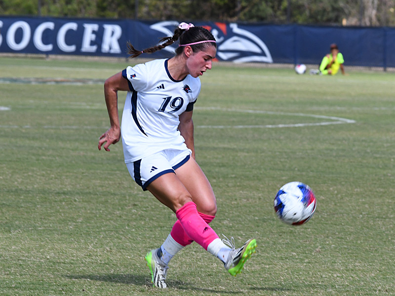 Sabrina Hillyer. South Florida beat UTSA 1-0 in women's soccer on Sunday, Oct. 22, 2023, at Park West. - photo by Joe Alexander