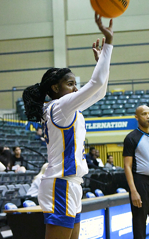 Vani Sancho. St. Mary's women's basketball beat Arkansas-Fort Smith 59-57 on Thursday, Jan. 18, 2024, at Greehey Arena. - photo by Joe Alexander