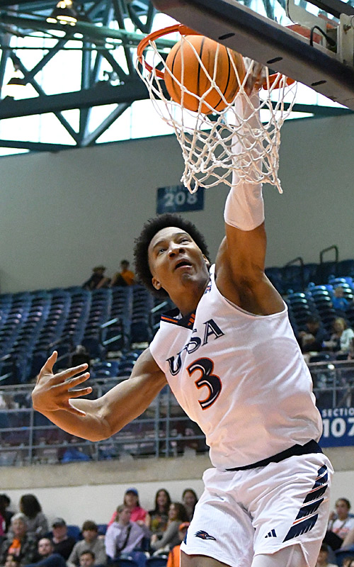 UTSA's Trey Edmonds playing against Rice on Feb. 3, 2024, at the Convocation Center. - photo by Joe Alexander