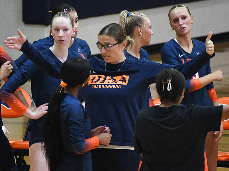 UTSA coach Carol Price-Torok talks to her players during a timeout in Friday night's scrimmage at the Convocation Center. - photo by Joe Alexander