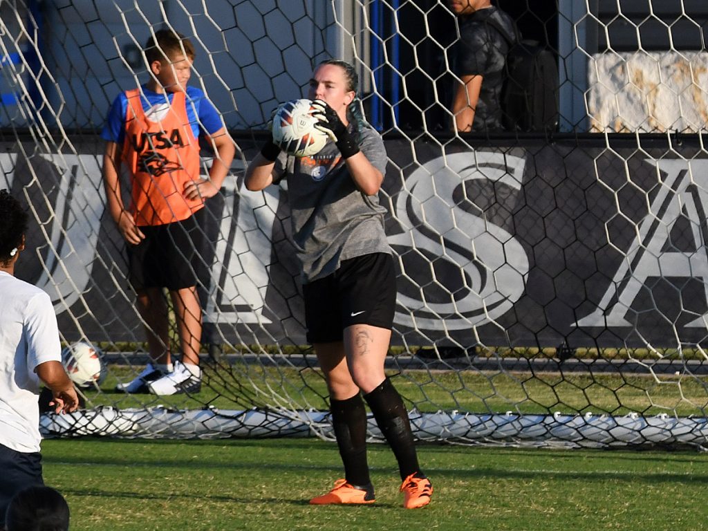 UTSA goalkeeper Jasmine Kessler at Sunday's exhibition against A&M-Corpus Christi at UTSA Park West. - photo by Joe Alexander