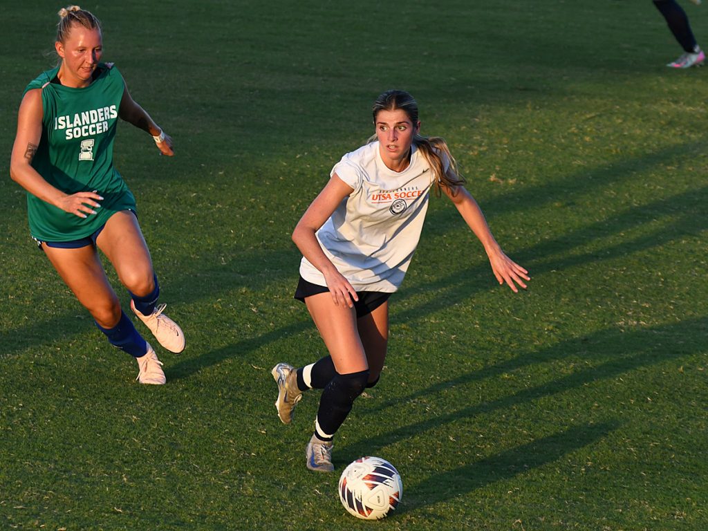 UTSA beat A&M-Corpus Christi 6-0 in a women's soccer exhibition on Sunday, Aug. 3, 2025, at UTSA Park West. - photo by Joe Alexander