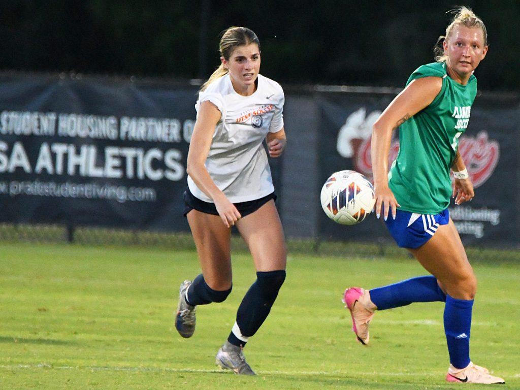 UTSA beat A&M-Corpus Christi 6-0 in a women's soccer exhibition on Sunday, Aug. 3, 2025, at UTSA Park West. - photo by Joe Alexander