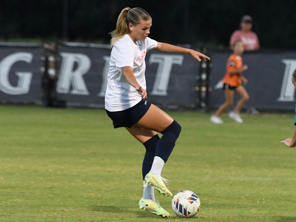 UTSA beat A&M-Corpus Christi 6-0 in a women's soccer exhibition on Sunday, Aug. 3, 2025, at UTSA Park West. - photo by Joe Alexander