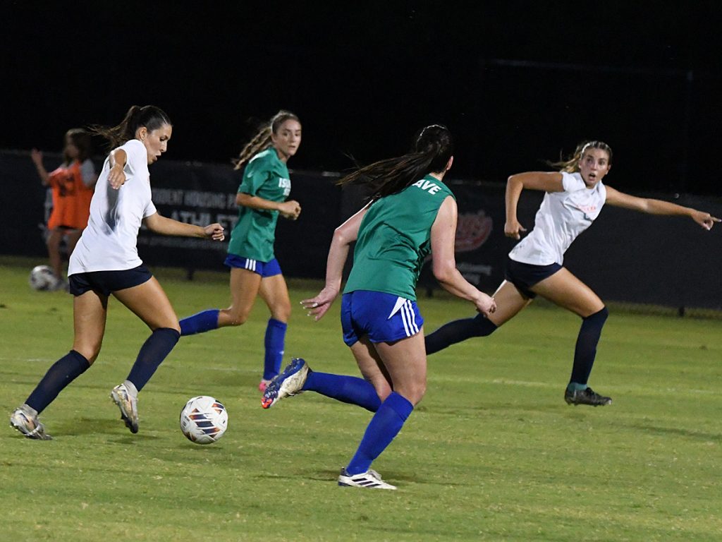 UTSA beat A&M-Corpus Christi 6-0 in a women's soccer exhibition on Sunday, Aug. 3, 2025, at UTSA Park West. - photo by Joe Alexander