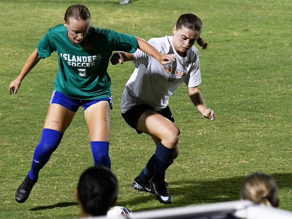 UTSA beat A&M-Corpus Christi 6-0 in a women's soccer exhibition on Sunday, Aug. 3, 2025, at UTSA Park West. - photo by Joe Alexander