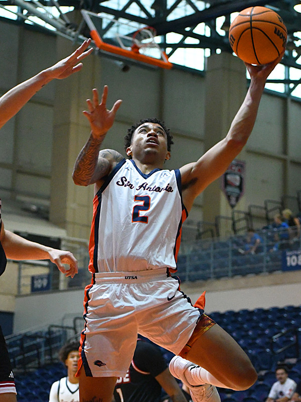Austin Nunez had 10 points and one assist on Friday. Southern Illinois Edwardsville (SIUE) beat UTSA 77-60 in men's basketball on Friday, Nov. 7, 2025, at the Convocation Center. - Photo by Joe Alexander