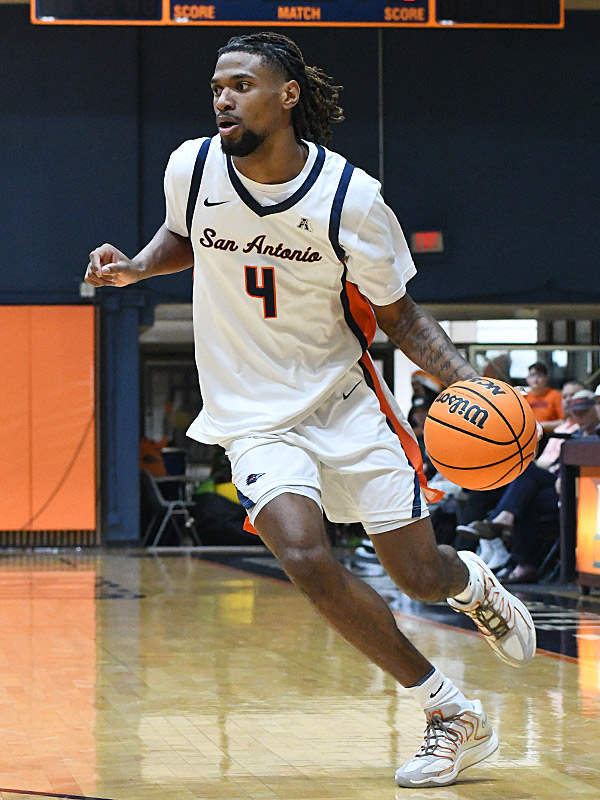 Brent Moss. Seattle beat UTSA 71-68 in non-conference men's basketball on Monday, Dec. 22, 2025, at the Convocation Center. - photo by Joe Alexander