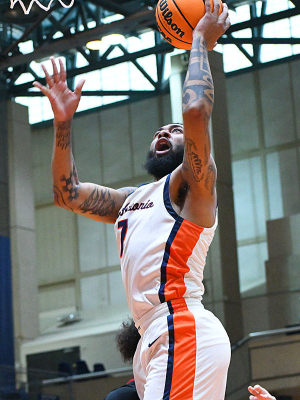 Jamir Simpson. Seattle beat UTSA 71-68 in non-conference men's basketball on Monday, Dec. 22, 2025, at the Convocation Center. - photo by Joe Alexander