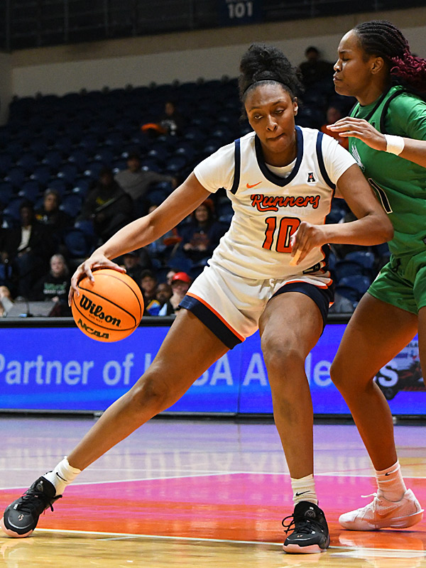 Sanaa Bean. UTSA beat North Texas 66-64 in American Conference women's basketball on Wednesday, Jan. 28, 2026, at the Convocation Center. - photo by Joe Alexander