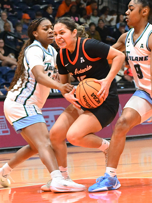 Adriana Robles. UTSA beat Tulane 65-63 in their American Athletic Conference women's basketball opener on Tuesday, Dec. 30, 2025, at the Convocation Center. - photo by Joe Alexander