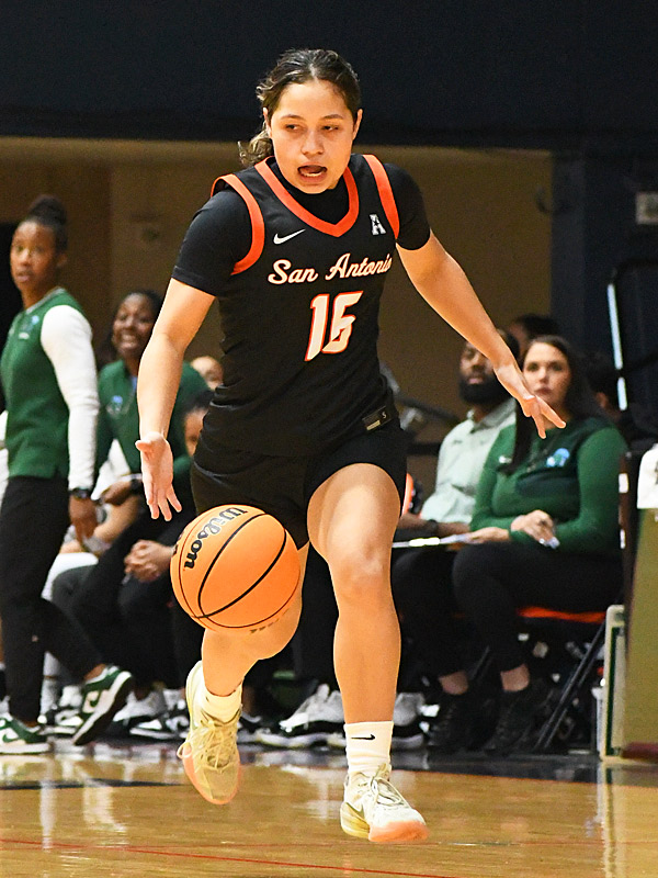 Adriana Robles. UTSA beat Tulane 65-63 in their American Athletic Conference women's basketball opener on Tuesday, Dec. 30, 2025, at the Convocation Center. - photo by Joe Alexander