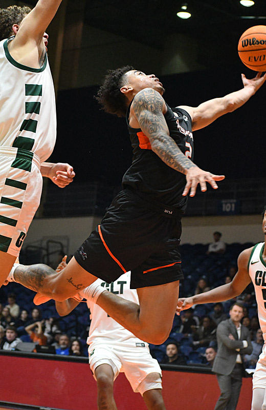 Austin Nunez. Charlotte beat UTSA 74-58 in American Conference men's basketball on Wednesday, Jan. 7, 2026, at the Convocation Center.