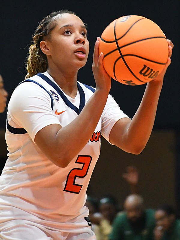 Ereauna Hardaway. UTSA beat Charlotte 69-63 in American Conference women's basketball on Saturday, Jan. 10, 2026, at the Convocation Center. - photo by Joe Alexander