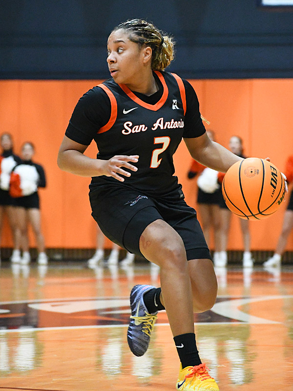 Ereauna Hardaway. UTSA beat Tulane 65-63 in their American Athletic Conference women's basketball opener on Tuesday, Dec. 30, 2025, at the Convocation Center. - photo by Joe Alexander