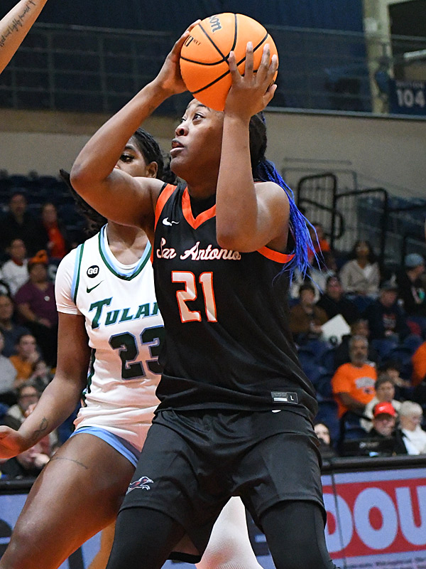 Cheyenne Rowe. UTSA beat Tulane 65-63 in their American Athletic Conference women's basketball opener on Tuesday, Dec. 30, 2025, at the Convocation Center. - photo by Joe Alexander