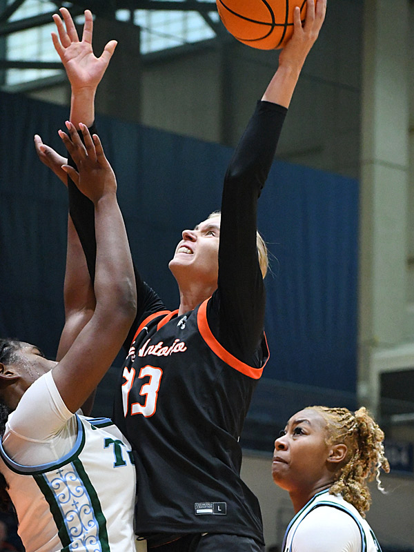 Emilia Dannebauer. UTSA beat Tulane 65-63 in their American Athletic Conference women's basketball opener on Tuesday, Dec. 30, 2025, at the Convocation Center. - photo by Joe Alexander