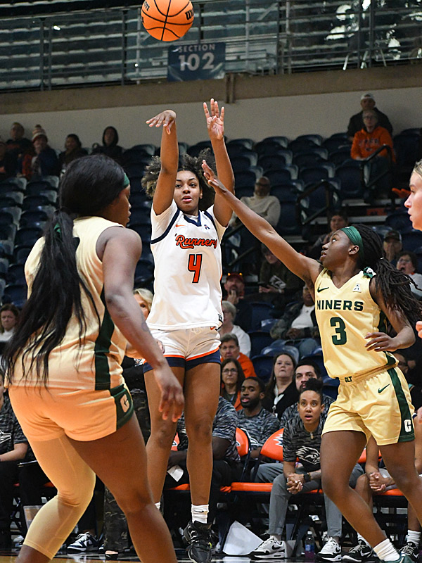 Damara Allen. UTSA beat Charlotte 69-63 in American Conference women's basketball on Saturday, Jan. 10, 2026, at the Convocation Center. - photo by Joe Alexander
