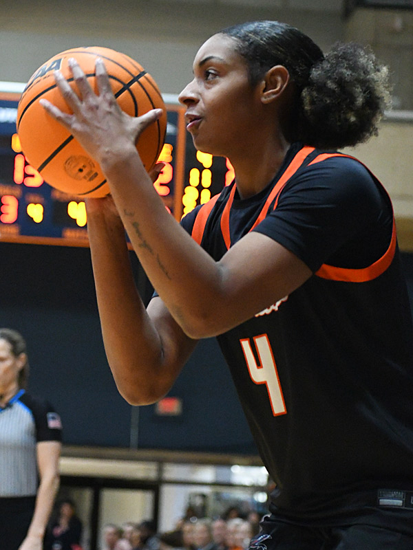 Damara Allen. UTSA beat Tulane 65-63 in their American Athletic Conference women's basketball opener on Tuesday, Dec. 30, 2025, at the Convocation Center. - photo by Joe Alexander