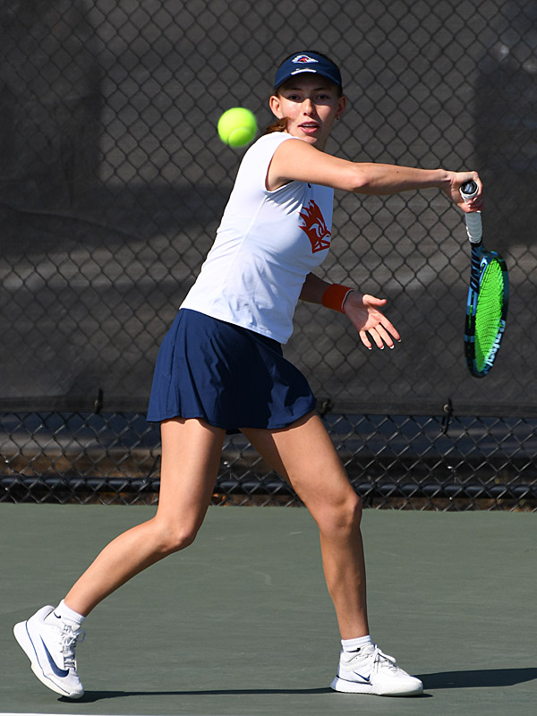 UTSA's Natalia Castaneda Guerrero and Giuliana Giardina def. St. Mary's Janel Ospanova and Selina Wu 6-4 at No. 1 doubles on Thursday, Jan. 22, 2026, at UTSA tennis center.