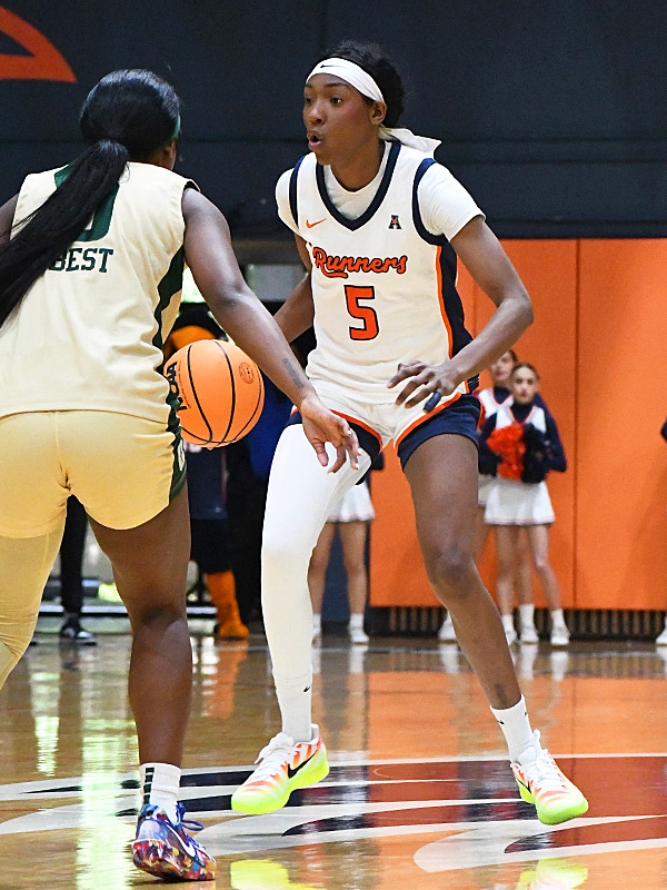 Mia Hammonds. UTSA beat Charlotte 69-63 in American Conference women's basketball on Saturday, Jan. 10, 2026, at the Convocation Center. - photo by Joe Alexander