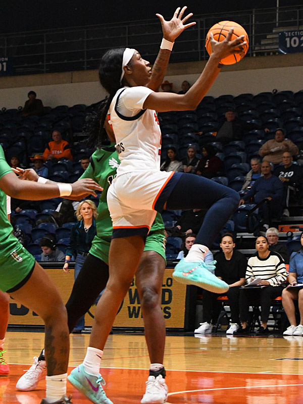 Mia Hammonds. UTSA beat North Texas 66-64 in American Conference women's basketball on Wednesday, Jan. 28, 2026, at the Convocation Center. - photo by Joe Alexander