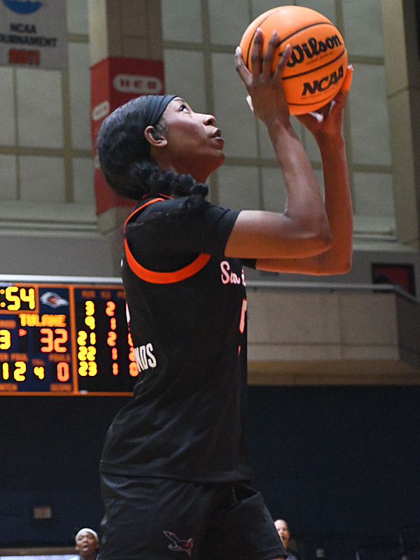 Mia Hammonds. UTSA beat Tulane 65-63 in their American Athletic Conference women's basketball opener on Tuesday, Dec. 30, 2025, at the Convocation Center. - photo by Joe Alexander