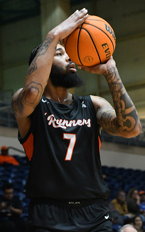 Jamir Simpson. Charlotte beat UTSA 74-58 in American Conference men's basketball on Wednesday, Jan. 7, 2026, at the Convocation Center.