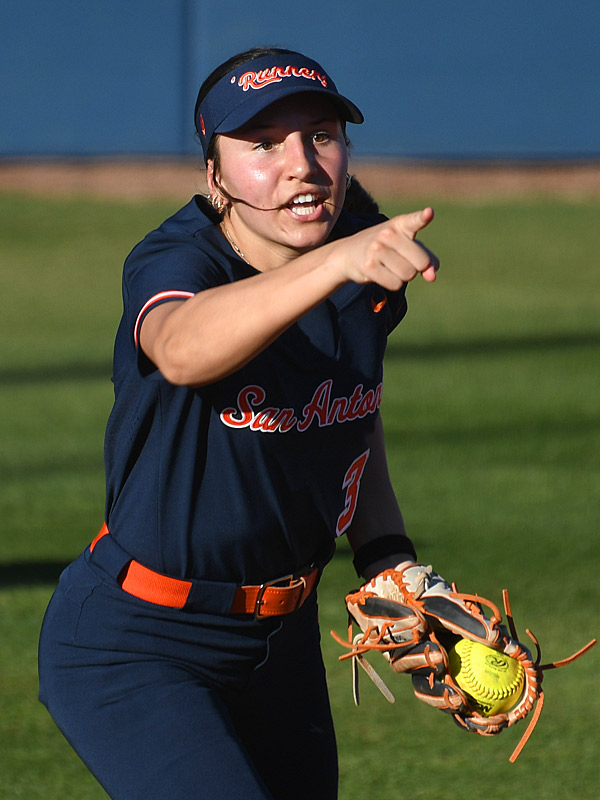 Sabrina Wick. No. 25-ranked Washington beat UTSA 17-0 in a 5-inning run-rule game in the Roadrunners' season opener on Friday, Feb. 6, 2026, at Roadrunner Field. - photo by Joe Alexander