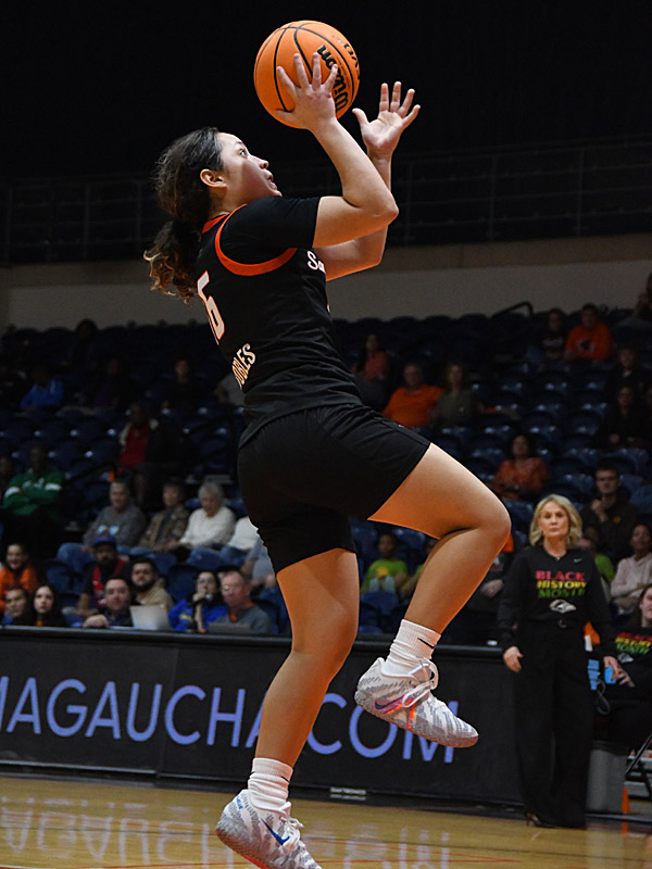 Adriana Robles. UTSA beat Temple 52-43 in American Conference women's basketball on Tuesday, Feb. 10, 2026, at the Convocation Center. - photo by Joe Alexander