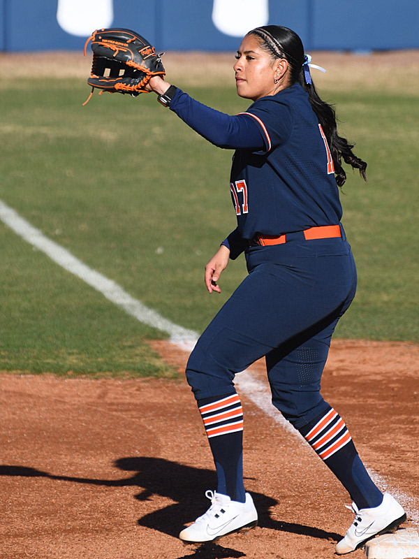Makayla Madrid. No. 25-ranked Washington beat UTSA 17-0 in a 5-inning run-rule game in the Roadrunners' season opener on Friday, Feb. 6, 2026, at Roadrunner Field. - photo by Joe Alexander