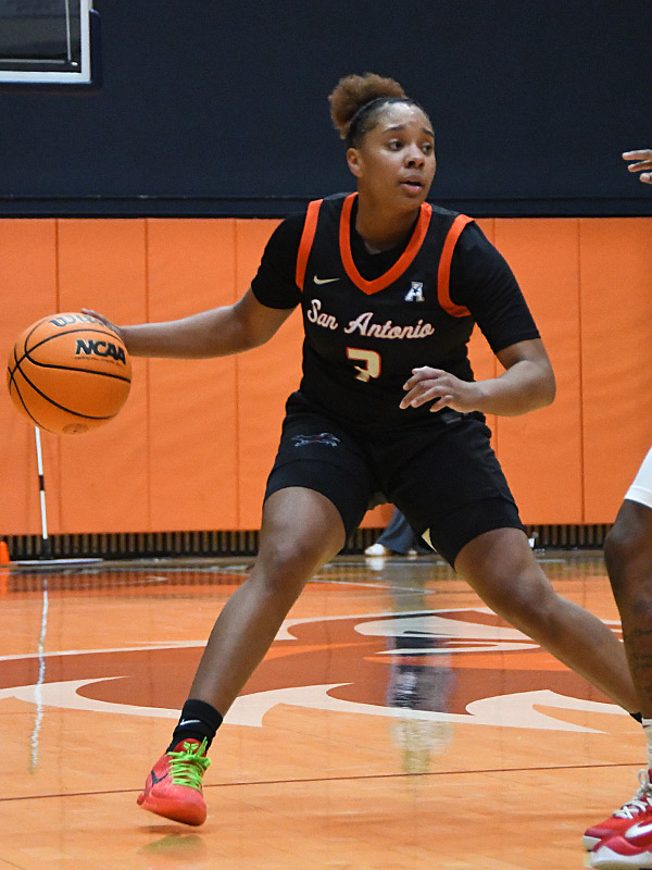 Ereauna Hardaway. UTSA beat Temple 52-43 in American Conference women's basketball on Tuesday, Feb. 10, 2026, at the Convocation Center. - photo by Joe Alexander