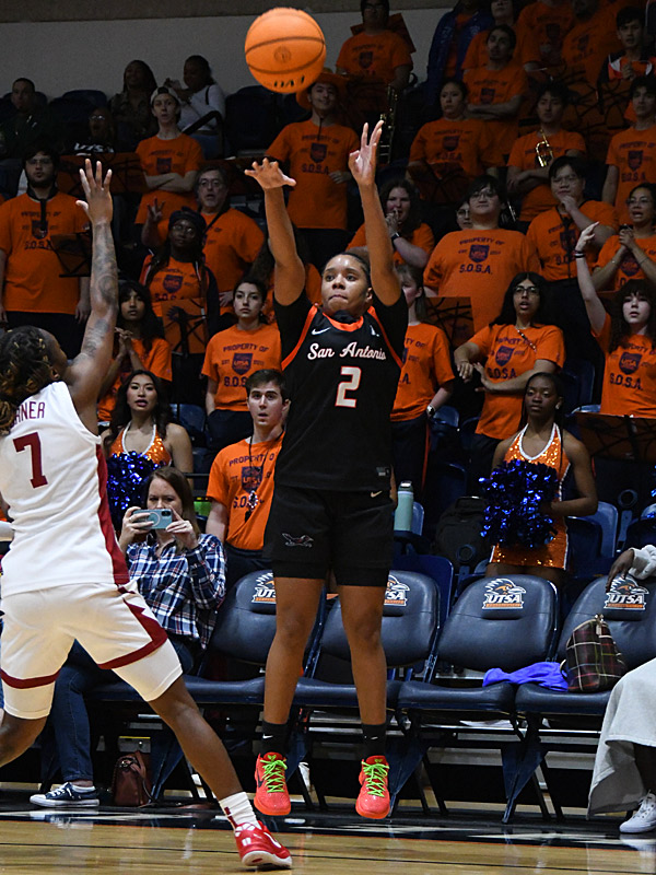 Ereauna Hardaway. UTSA beat Temple 52-43 in American Conference women's basketball on Tuesday, Feb. 10, 2026, at the Convocation Center. - photo by Joe Alexander