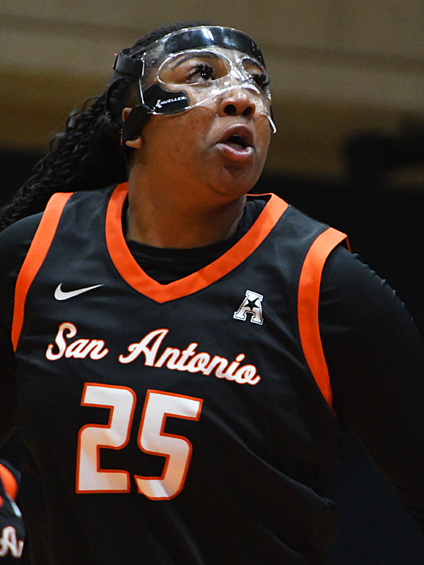 Idara Udo. UTSA beat Temple 52-43 in American Conference women's basketball on Tuesday, Feb. 10, 2026, at the Convocation Center. - photo by Joe Alexander