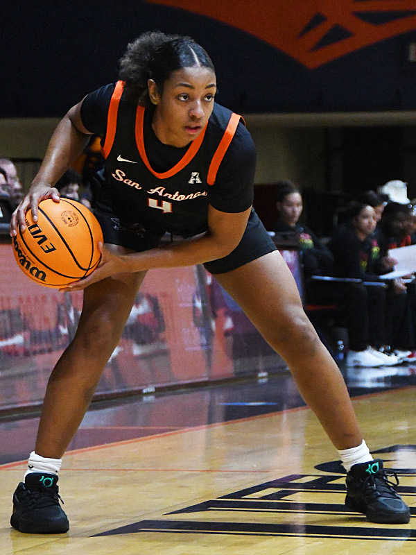 Damara Allen. UTSA beat Temple 52-43 in American Conference women's basketball on Tuesday, Feb. 10, 2026, at the Convocation Center. - photo by Joe Alexander