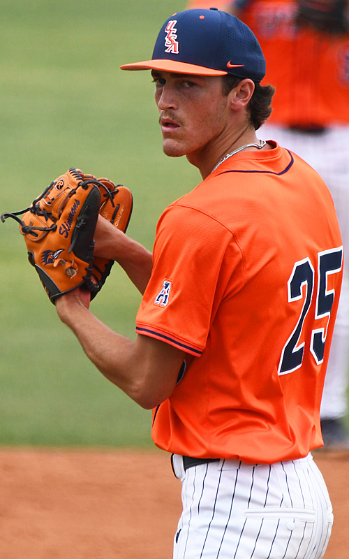 Sam Simmons. UTSA beat South Florida 7-3 on Saturday in the first game of an American Conference baseball doubleheader at Roadrunner Field. - Photo by Joe Alexander