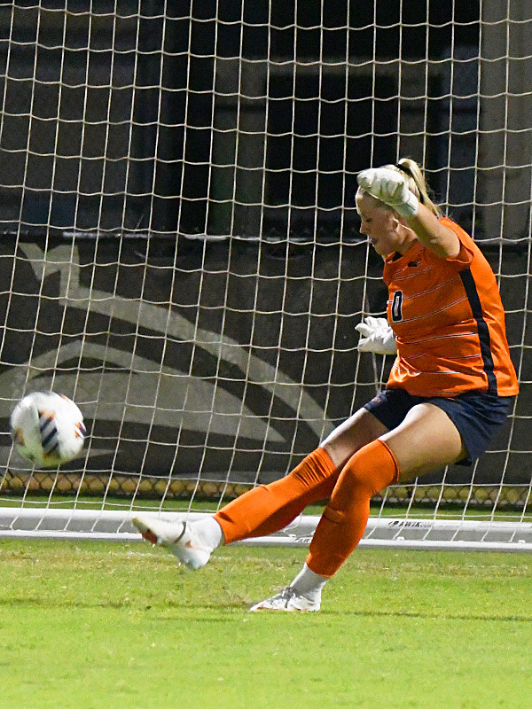 Kylie Kissee. UTSA women's soccer beat St. Mary's 4-1 on Sunday, Aug. 23, 2026, at Park West. - photo by Joe Alexander