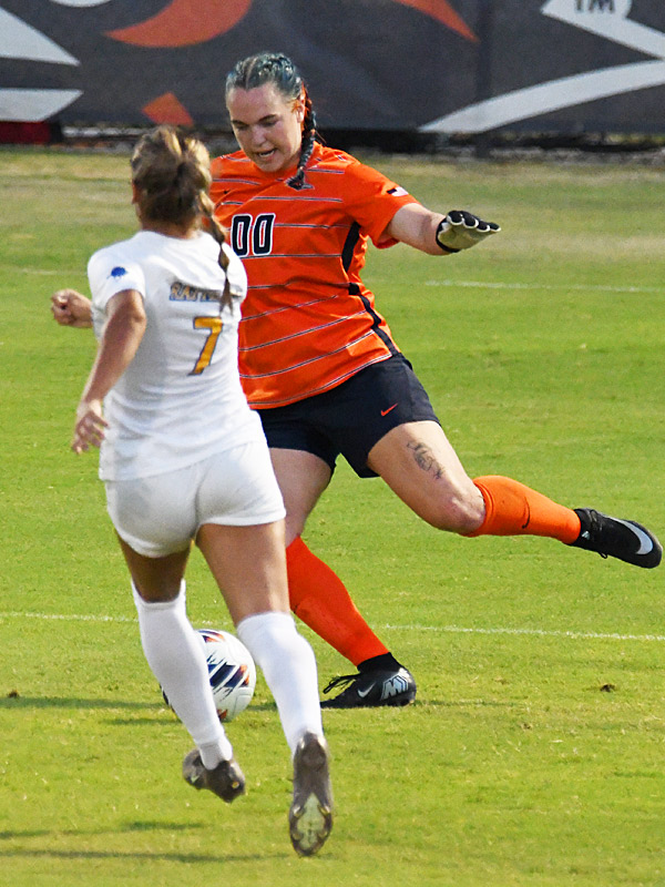Jasmine Kessler. UTSA women's soccer beat St. Mary's 4-1 on Sunday, Aug. 23, 2026, at Park West. - photo by Joe Alexander