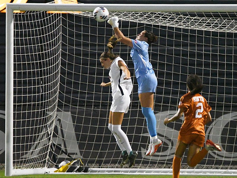 Jaelyn Bracamonte. UTSA women's soccer exhibition against Texas on Wednesday, Aug. 5, 2026, at UTSA Park West. - photo by Joe Alexander