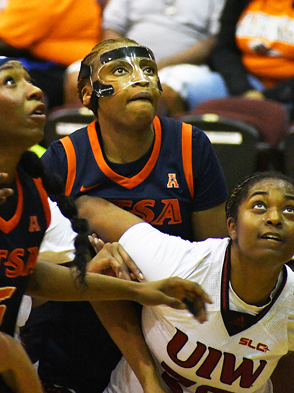Sanaa Bean. UTSA women's basketball beat Incarnate Word 74-57 on Wednesday, Nov. 19, 2025, at UIW. - Photo by Joe Alexander