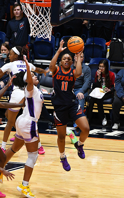 Jayda Holiman. East Carolina beat UTSA 65-58 in American Conference women's basketball on Tuesday, Jan. 20, 2026, at the Convocation Center. - Photo by Joe Alexander