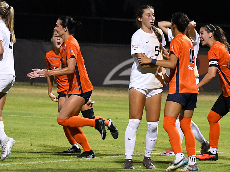 Sadie Paul (17) scored UTSA's second goal in Thursday's 2-0 women's soccer victory over Colorado College at Park West. - photo by Joe Alexander