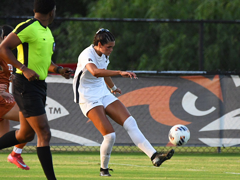 Sofia Peters. UTSA women's soccer exhibition against Texas on Wednesday, Aug. 5, 2026, at UTSA Park West. - photo by Joe Alexander
