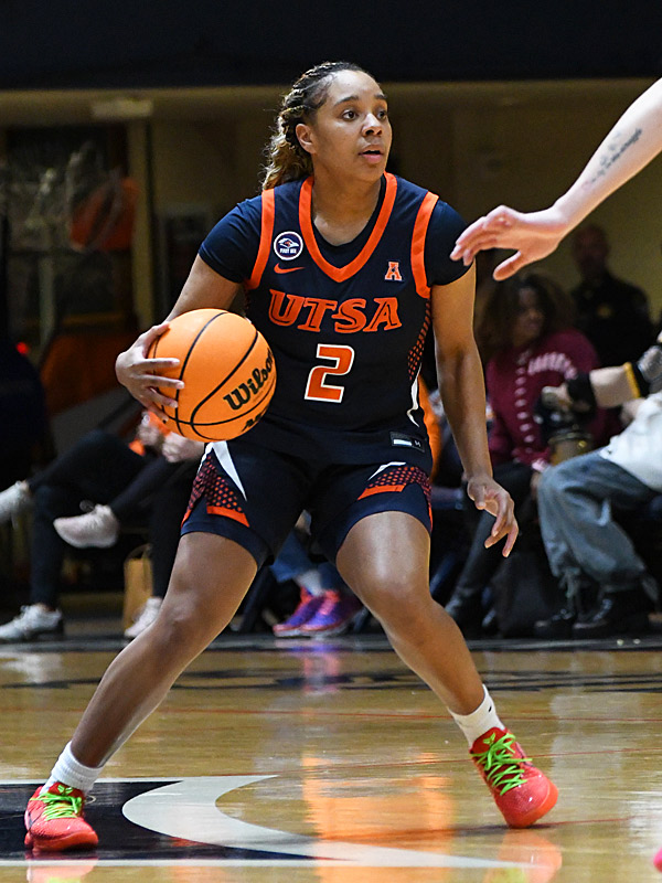 Ereauna Hardaway. East Carolina beat UTSA 65-58 in American Conference women's basketball on Tuesday, Jan. 20, 2026, at the Convocation Center. - Photo by Joe Alexander